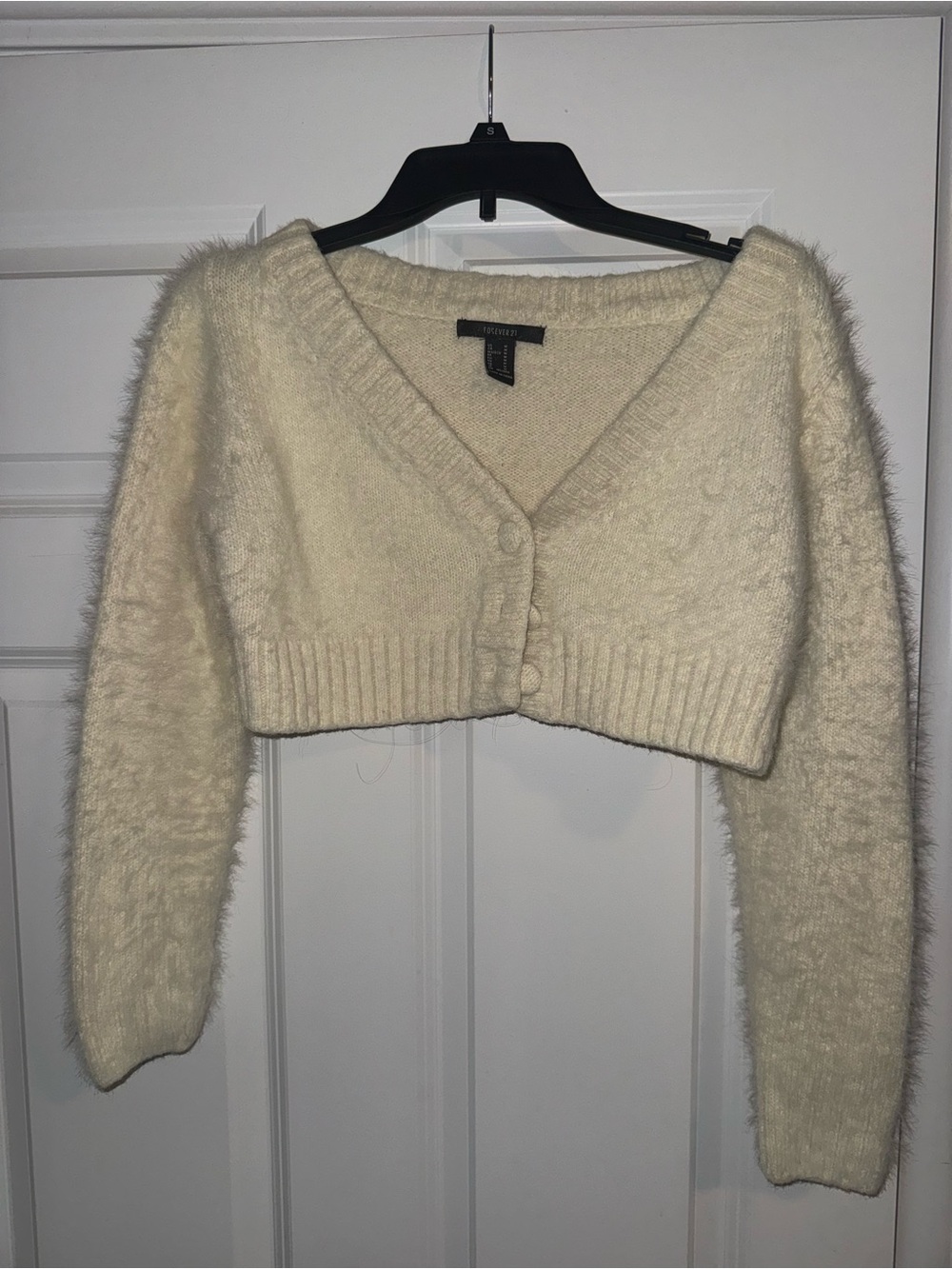Forever 21 Cream Fuzzy Cropped V-Neck Cardigan